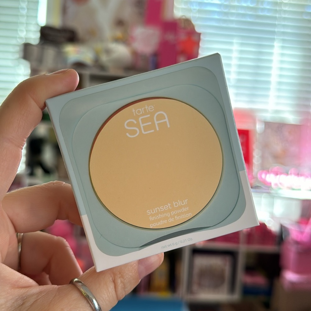 TARTE Sea Sunset Blur Finishing Powder Universal Translucent New in Box - Picture 2 of 2